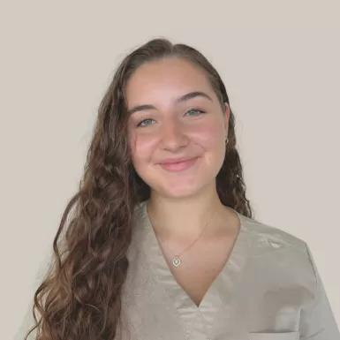 Oerlikon Dentalassistentin Azemina Bajra 1000 x 1000 px
