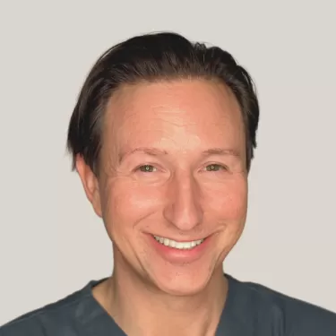Dr Frank Seefeld Zahnarzt 1000 x 1000 px